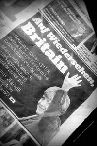 Und tschüss! © i-essential 2014